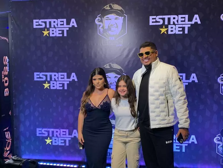 Com presença de celebridades, Lucas Tylty faz festa no Faro Beach Club